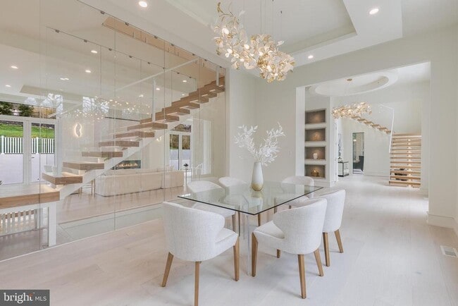 Photo - 8757 Brook Rd