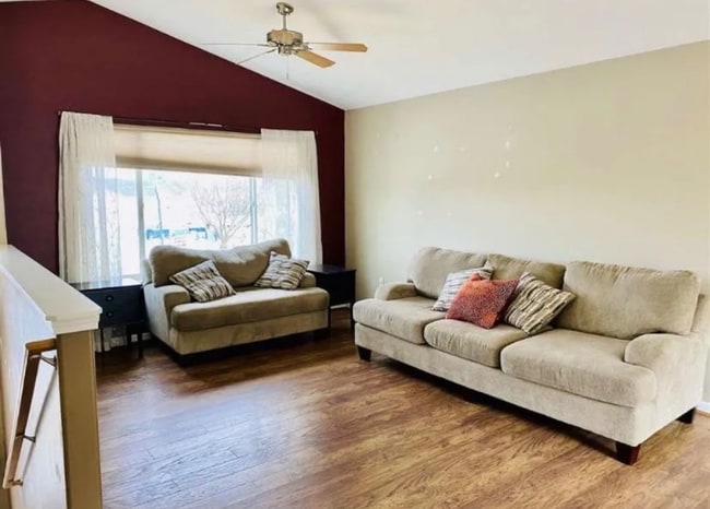 Photo - 4928 E 14th Ave