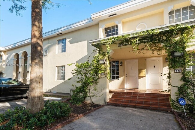 Photo - 21 Madeira Ave