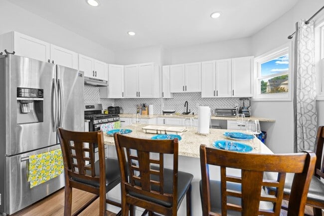 Photo - 87 Isabella Ave