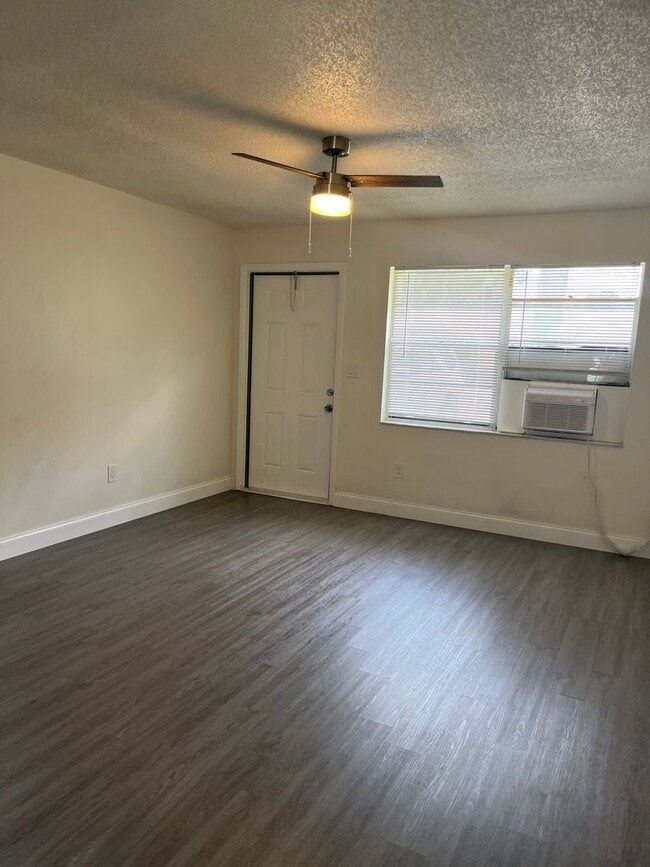 Photo - 721/723 Burdick Ave Unit 721
