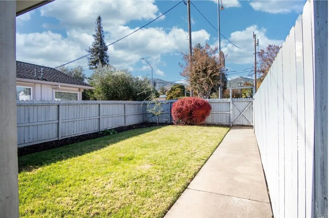 Photo - 344 N Main St