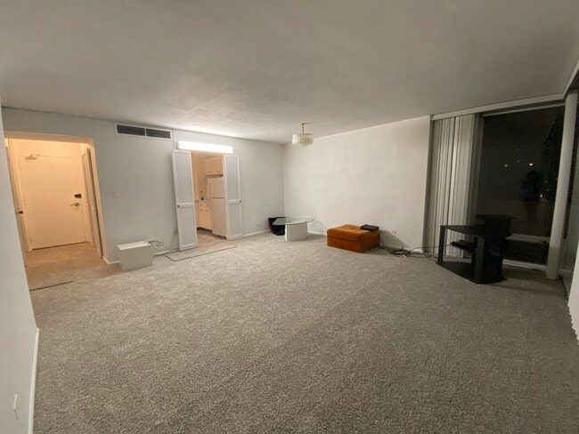 Photo - 6301 N Sheridan Rd Unit 16J