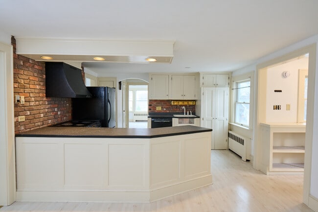 Kitchen - 710 Coolidge Ave Unit 2