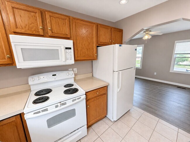 739 Harriet St Unit 1