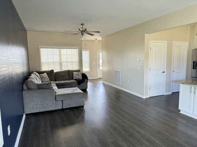 Photo - 7211 Weatherstone Blvd