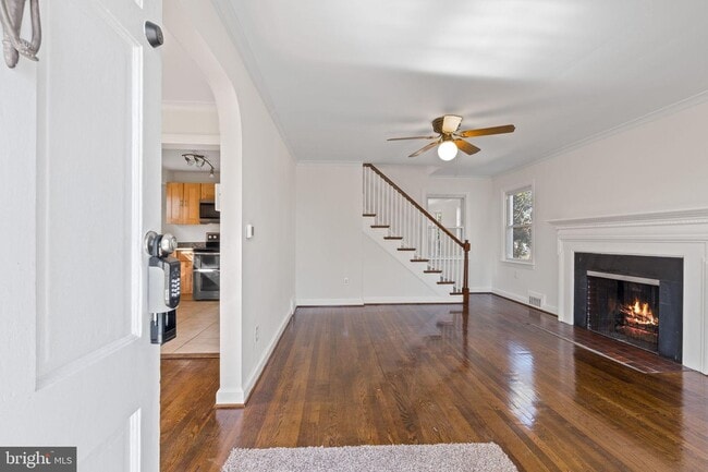 Photo - 3744 Camden St SE