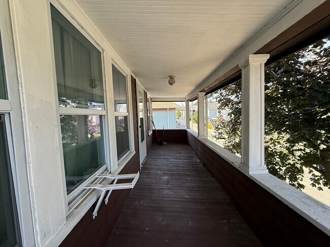 Photo - 135 Mills St Unit 2