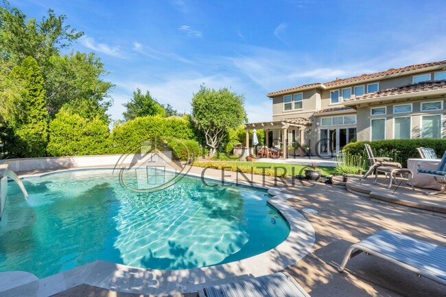 Stunning Executive Serrano Home with a Pool! - Stunning Executive Serrano Home with a Pool!