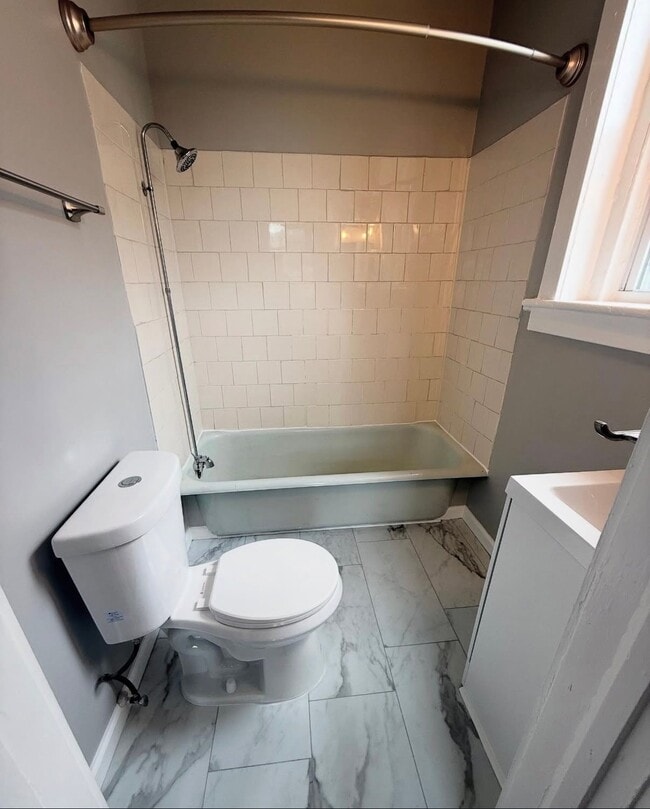 Photo - 1415 Leigh St Unit 3A