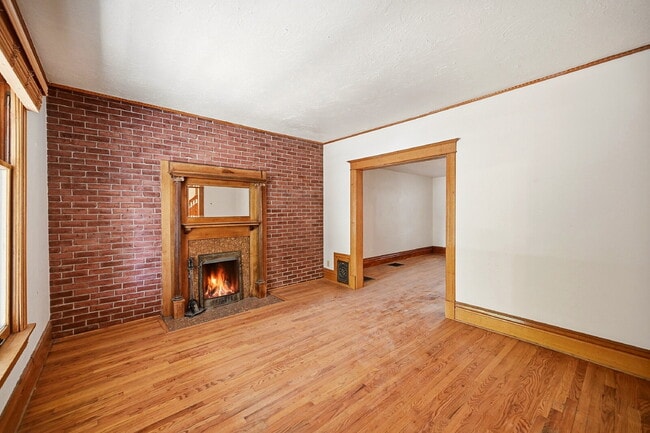 Photo - $2,895.95, 3 Beds - 2 Bath, Single Family Home in Denver with Washer and Dryer!