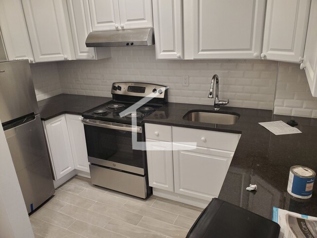 9/1 Renovated top floor 1BR in Cleveland C... - 9/1 Renovated top floor 1BR in Cleveland C... Rental