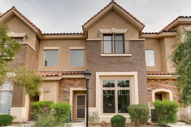 Photo - 2750 Fountain Ridge Ln