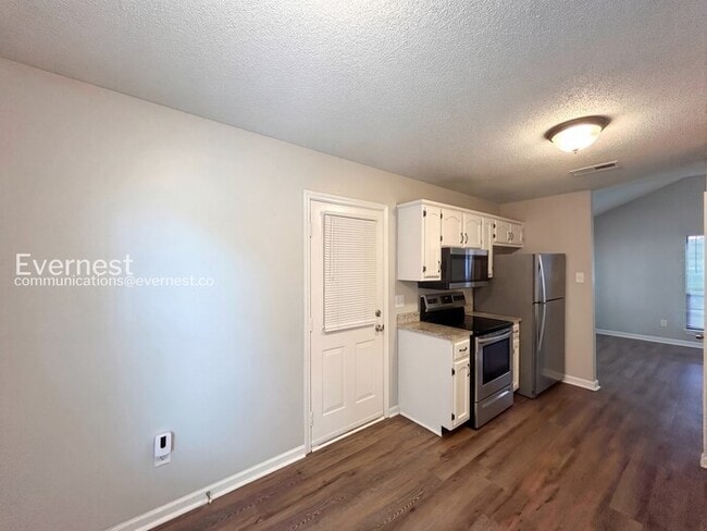 Photo - 6832 Maury Dr