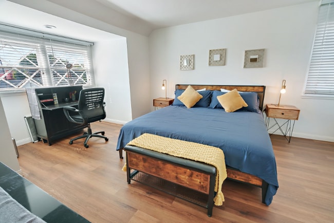 Photo - 23502 Nicolle Ave