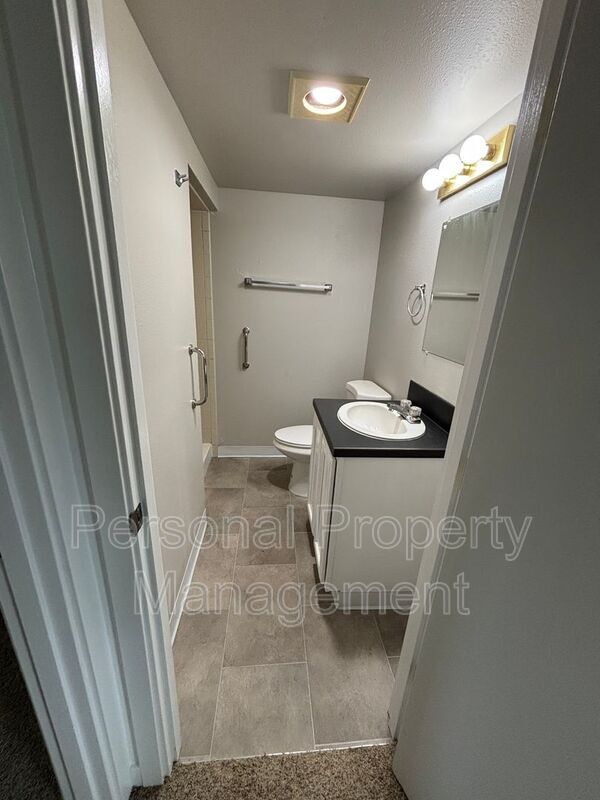 Photo - 525 NW 10th Ave Unit B