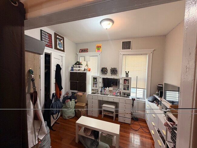 Photo - 81 Newbury St Unit 2
