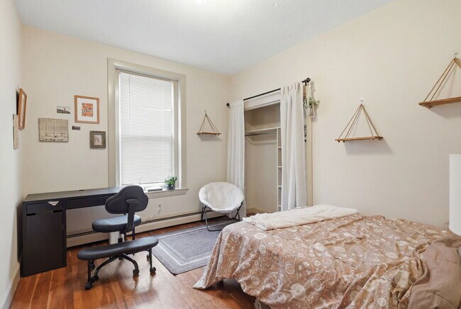 Photo - 1466 Tremont St Unit 5