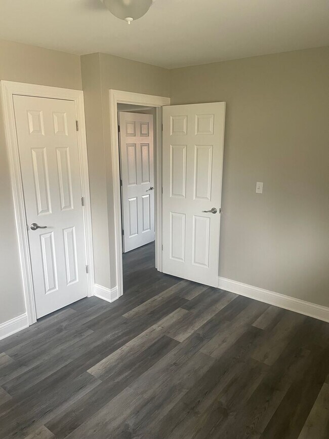2016 Adelaide Blvd Unit 1