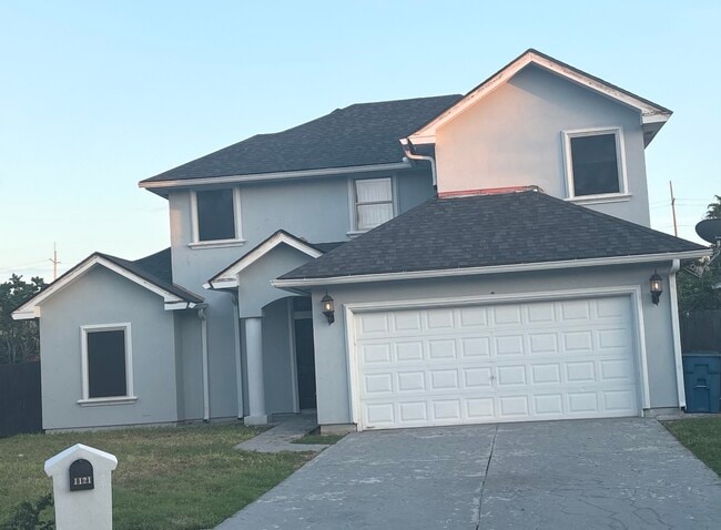 Photo - 1121 Silver Oak Rd