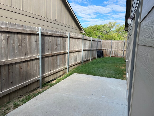 Photo - 4833 N Hillside Ct