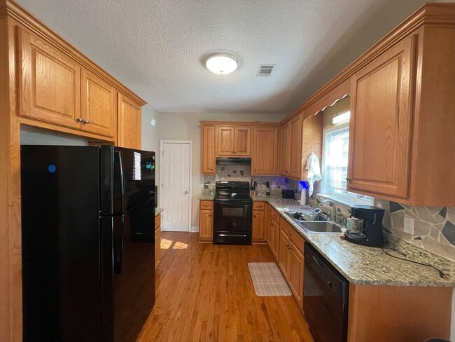 Photo - Beautiful 3 Bed/2 Bath Home in Seneca!