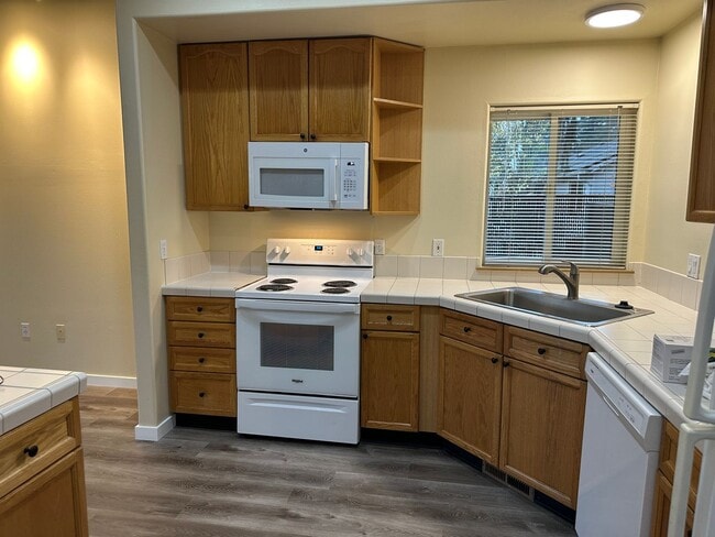 Photo - Francis Avenue Unit 807