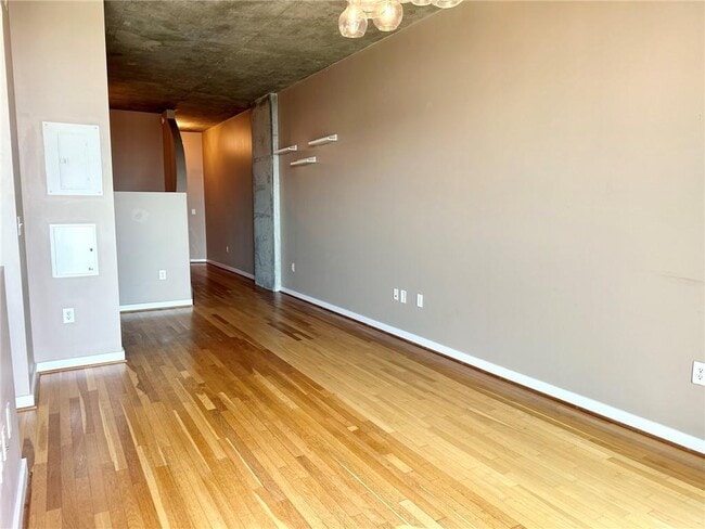 Photo - 361 17th St NW Unidad 1817