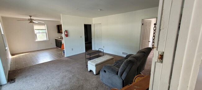 3c Summit Ave Unit 3C