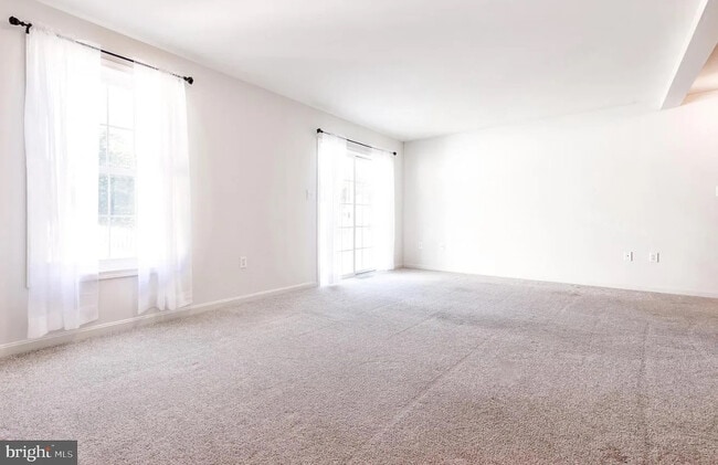 Photo - 504 W Perry St