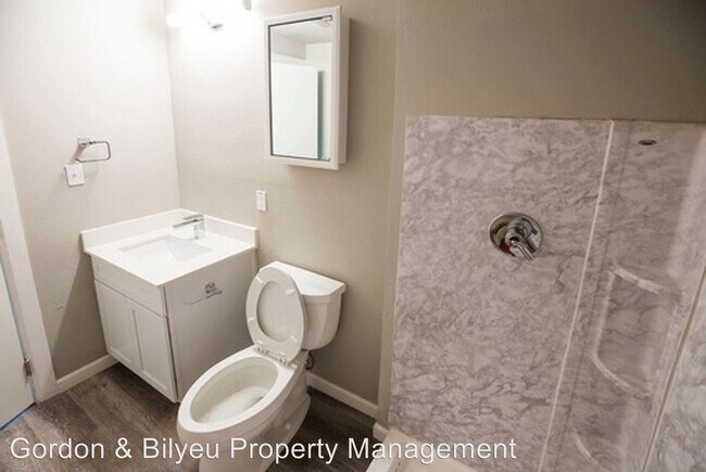 Photo - 911 W 22nd St