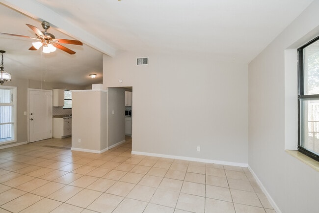 Photo - 1904 Shelton Rd