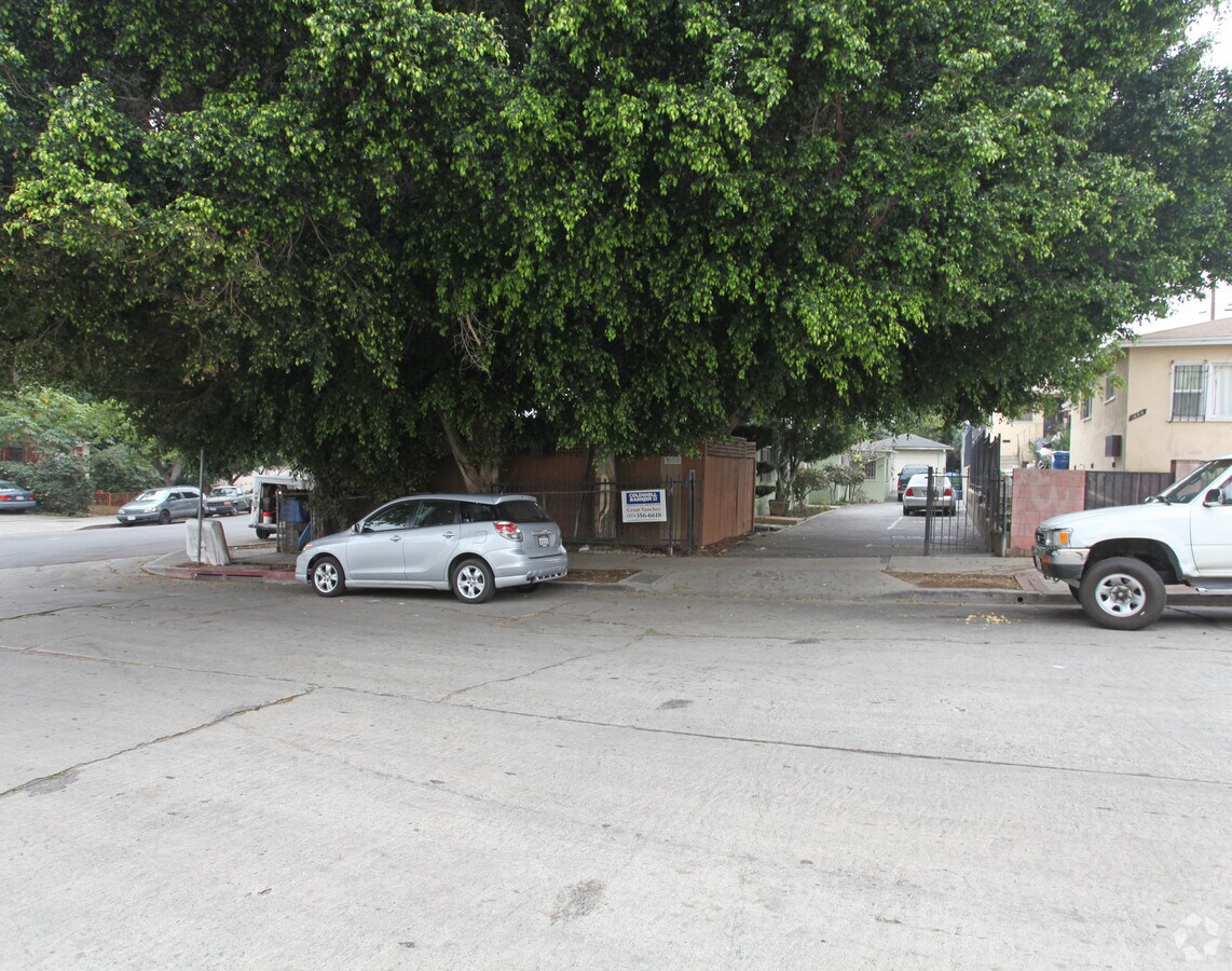 1650 W. 2nd Street - 1650 W 2nd St