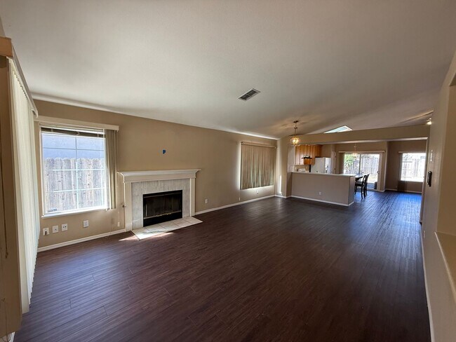 Photo - Single Story 4-bedroom home in Sylvan Scho...