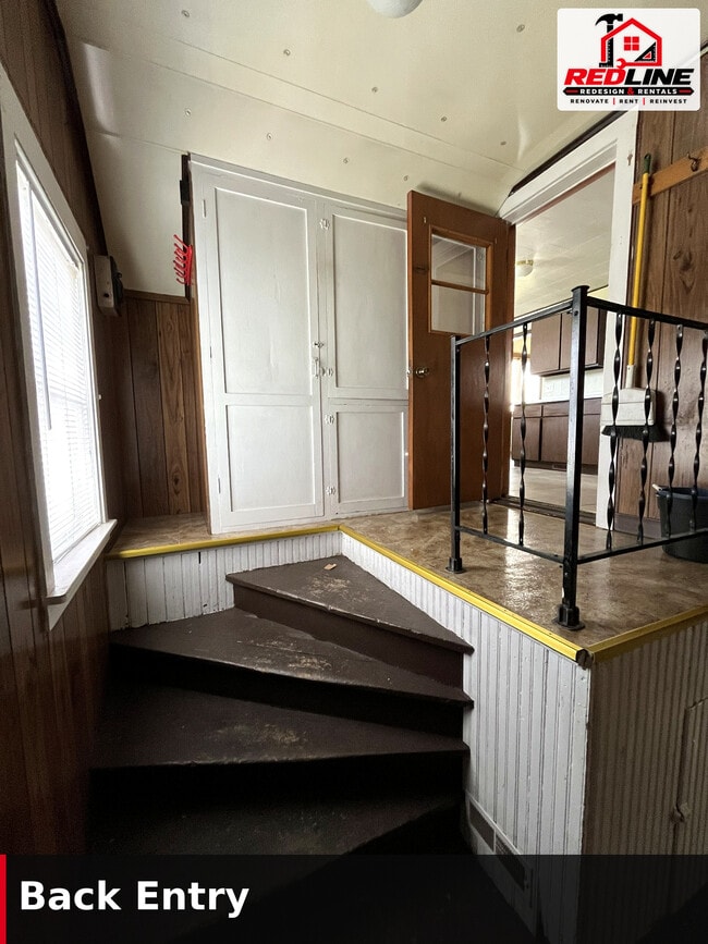 318 S 10th St Unit Lower