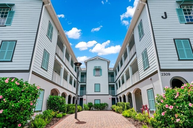 Building Photo - 7503 Atlantis Way Unit J108