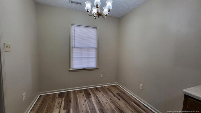 Photo - 3703 Cliffridge Dr