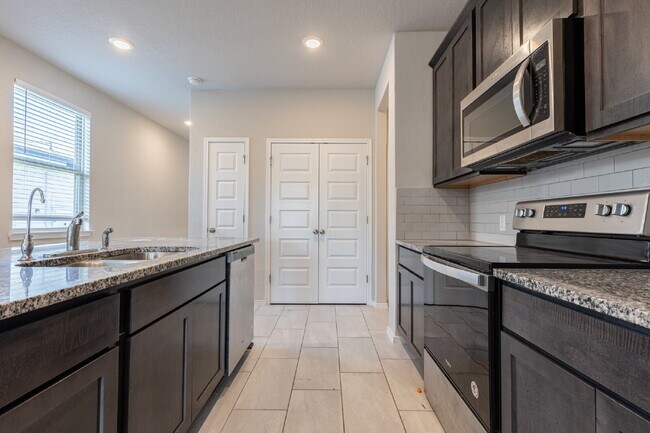 Photo - 10110 Jardin Verde