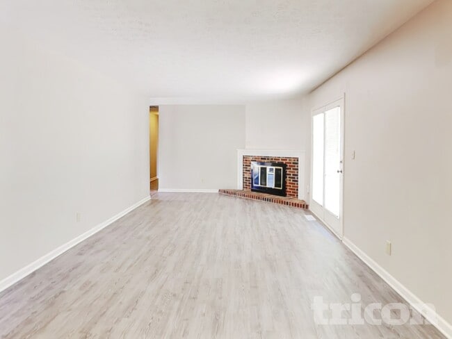 Photo - 5841 Beaufort Ln