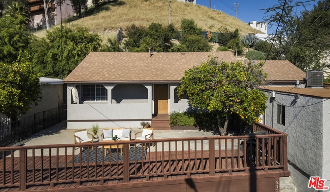 Photo - 2723 Ballard St