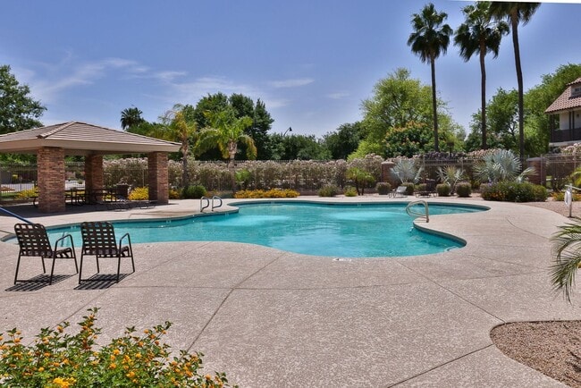Building Photo - Beautiful Gilbert 3 bed/3 bath Home in The Gardens Community