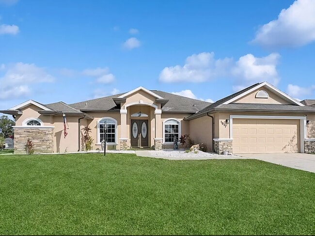 Photo - 1017 S Glen Meadow Loop House