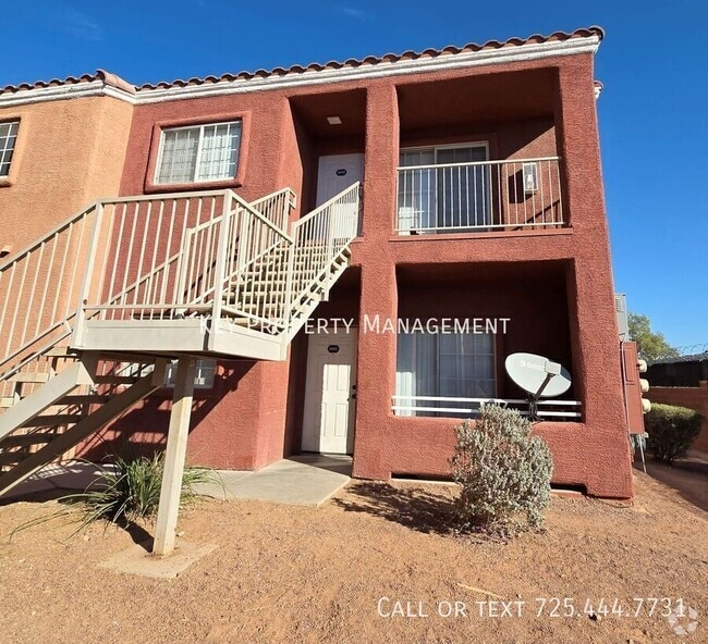 Building Photo - 3 BEDROOM/2 BATH CONDO IN THE NORTHEAST W/... Unit #2052