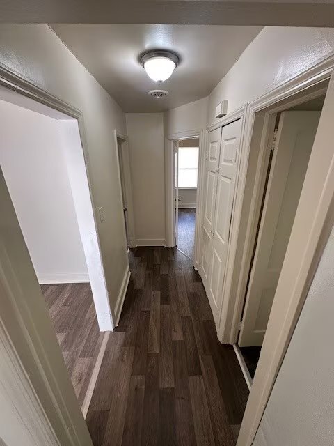 Photo - 369 Juless St