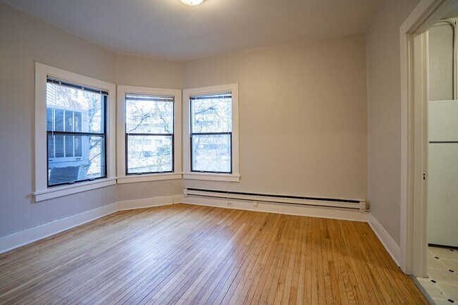 Photo - The Duke Apartments