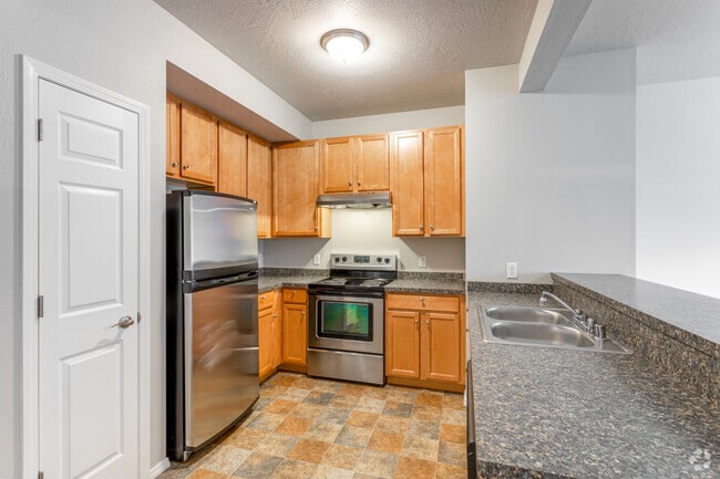 2BR, 1BA - 849 SF
