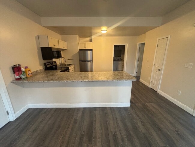 Photo - 253 Lisbon St Unidad 1A