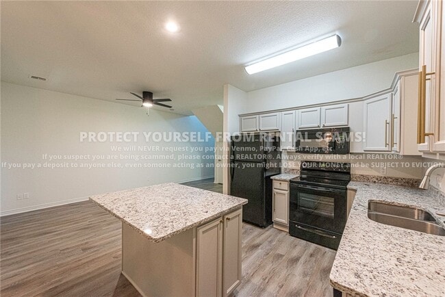 Photo - 766 W Breeze Cove