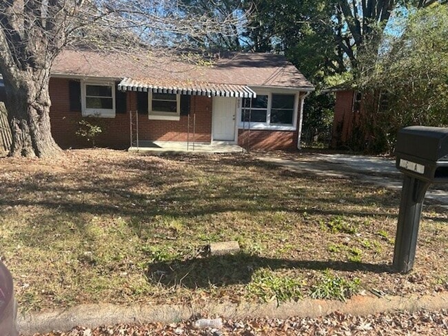 Building Photo - Coming soon!! 3 Bedroom 1 Bath