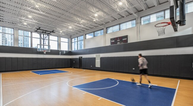 Photo - 550 W Kinzie St